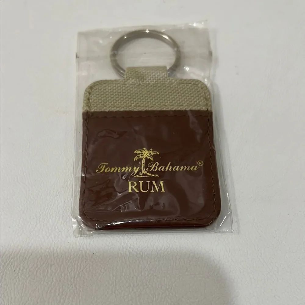 Tommy Bahama Rum Tan Brown Silver Leather Canvas Key Ring 3 1/2 Tall 2 In Wide